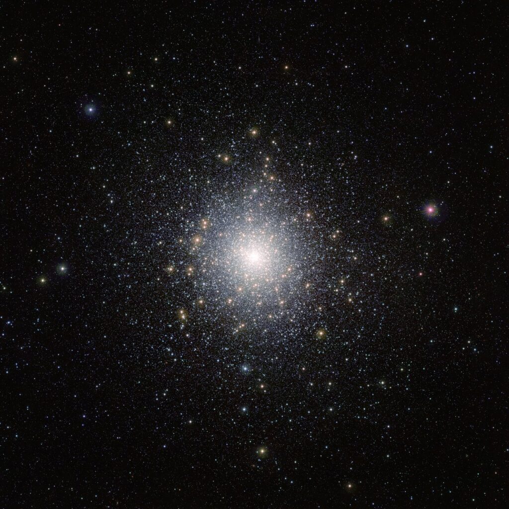 Image of the globular cluster 47 Tuc. Dense cluster of stars on a black background.